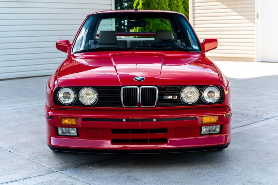  BMW M3 Coupe (E30) 1988 года  (NA) (фото 2 из 231)